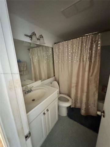 118 E Salisbury E 118, West Palm Beach, FL 33417