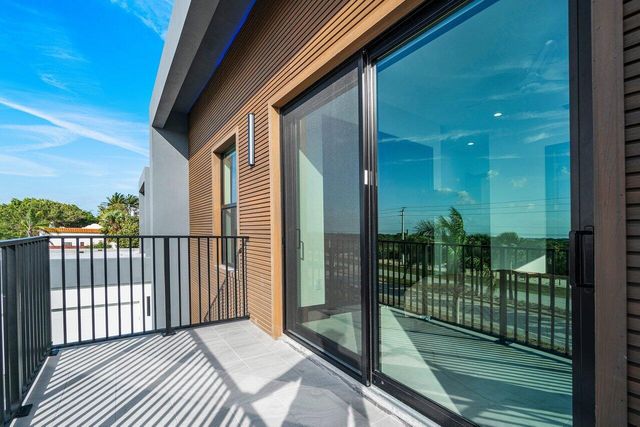 13480 US HIGHWAY 1, Juno Beach, FL 33408