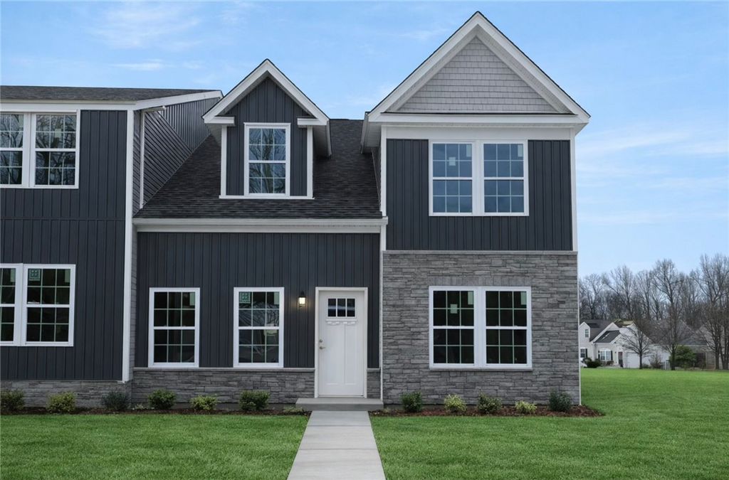 101 Blue Bird Lane 219, Buffalo Twp, PA 16055