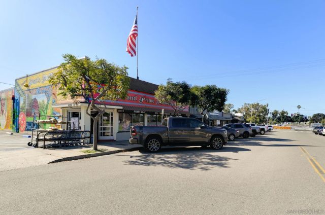 1927 Chicago St C, San Diego, CA 92110