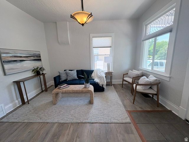 552 N PUGSLEY ST, Salt Lake City, UT 84103