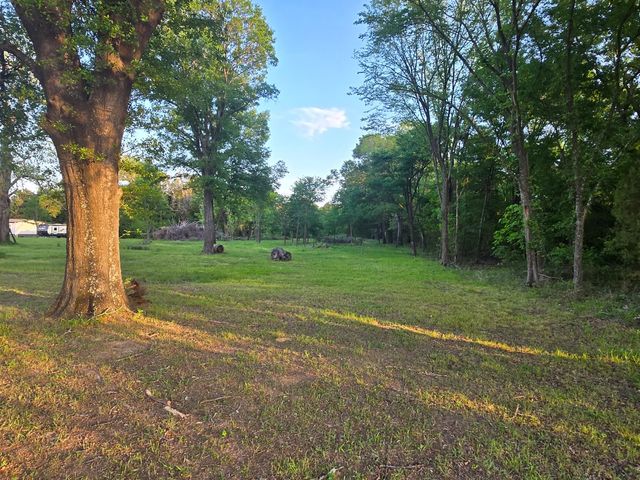 1645 E Royall Boulevard, Malakoff, TX 75148