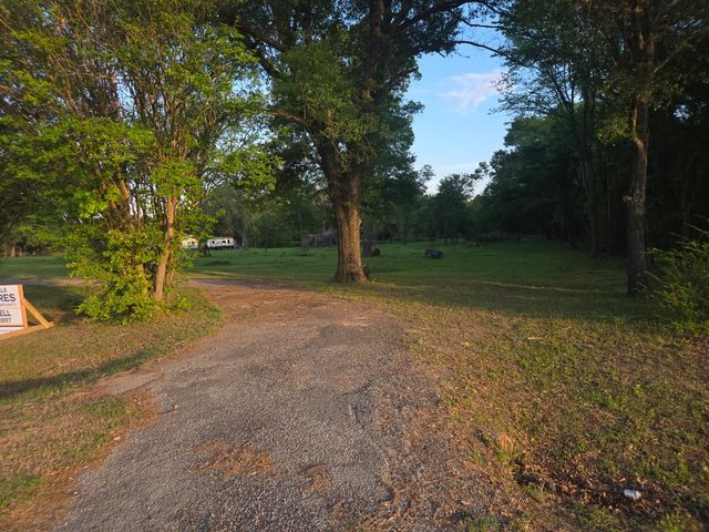 1645 E Royall Boulevard, Malakoff, TX 75148