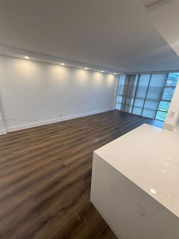 851 Three Islands Blvd 209, Hallandale Beach, FL 33009