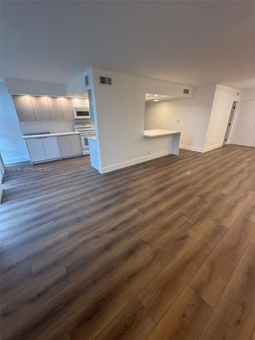 851 Three Islands Blvd 209, Hallandale Beach, FL 33009