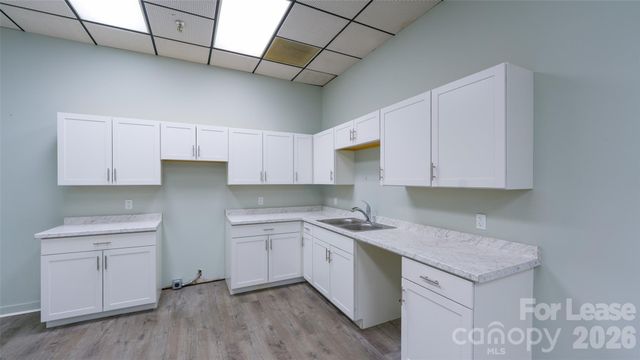 128 Bingham Road Suite 750, Asheville, NC 28806