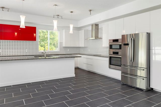 4524 RIVERWOOD AVENUE, Sarasota, FL 34231