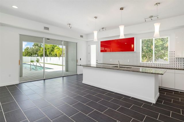 4524 RIVERWOOD AVENUE, Sarasota, FL 34231