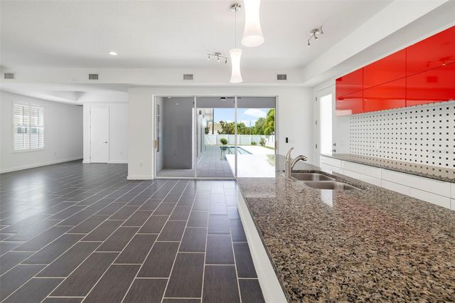 4524 RIVERWOOD AVENUE, Sarasota, FL 34231
