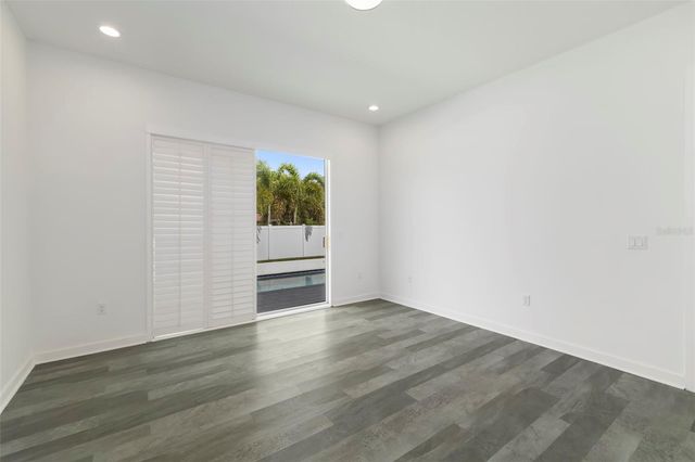 4524 RIVERWOOD AVENUE, Sarasota, FL 34231