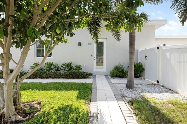 4524 RIVERWOOD AVENUE, Sarasota, FL 34231