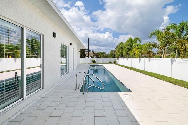 4524 RIVERWOOD AVENUE, Sarasota, FL 34231