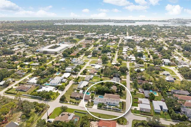4524 RIVERWOOD AVENUE, Sarasota, FL 34231