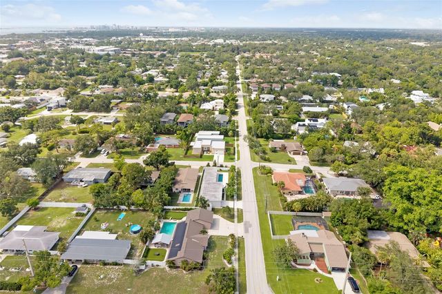 4524 RIVERWOOD AVENUE, Sarasota, FL 34231