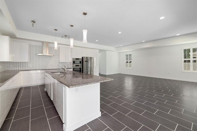 4524 RIVERWOOD AVENUE, Sarasota, FL 34231