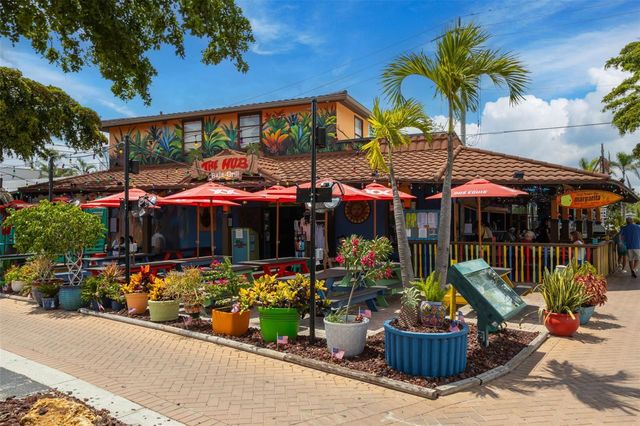 4524 RIVERWOOD AVENUE, Sarasota, FL 34231