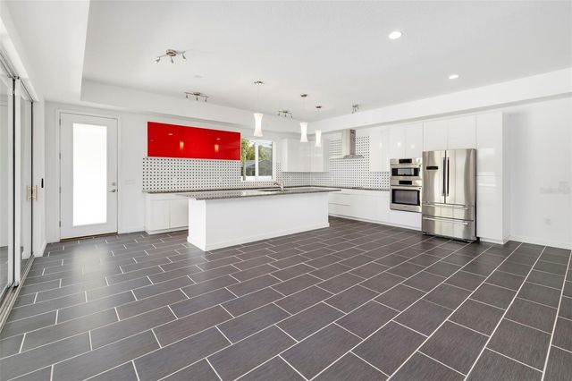 4524 RIVERWOOD AVENUE, Sarasota, FL 34231