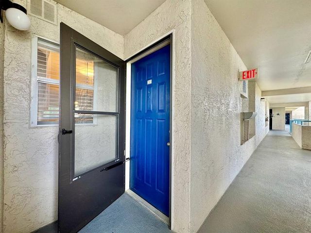5537 SEA FOREST DRIVE 205, New Port Richey, FL 34652