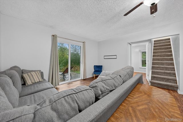 416 Thomas Street, Holly Village, MI 48442