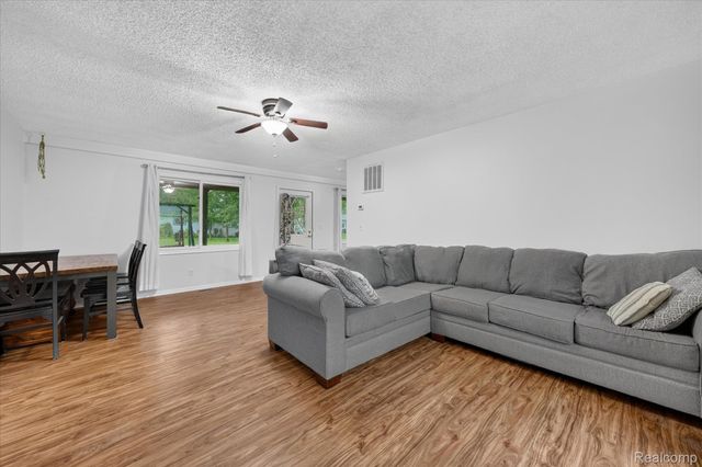 416 Thomas Street, Holly Village, MI 48442