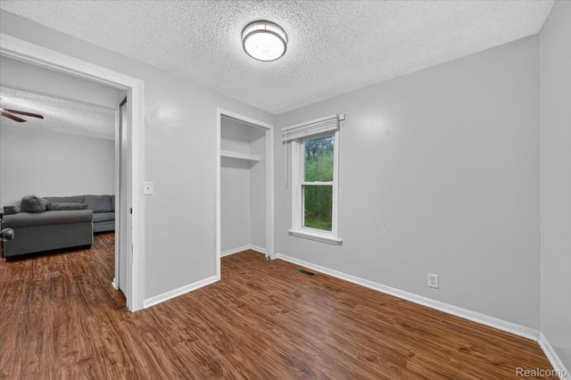 416 Thomas Street, Holly Village, MI 48442