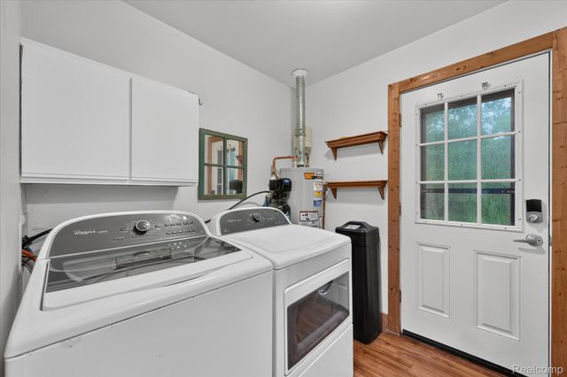 416 Thomas Street, Holly Village, MI 48442