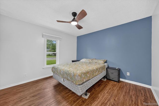 416 Thomas Street, Holly Village, MI 48442