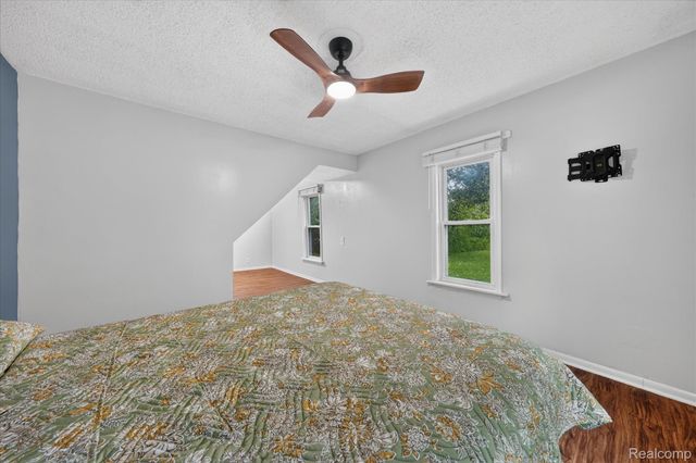 416 Thomas Street, Holly Village, MI 48442