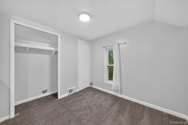 416 Thomas Street, Holly Village, MI 48442