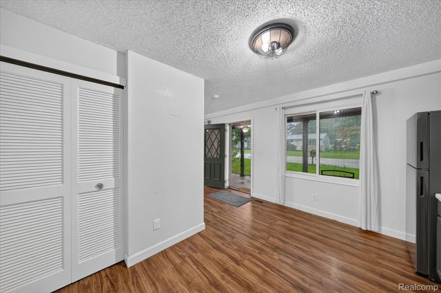 416 Thomas Street, Holly Village, MI 48442