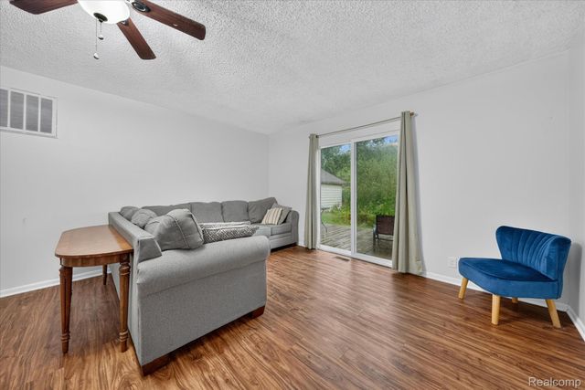 416 Thomas Street, Holly Village, MI 48442