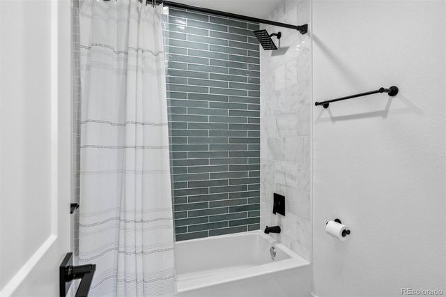 7079 S Locust Place, Centennial, CO 80112