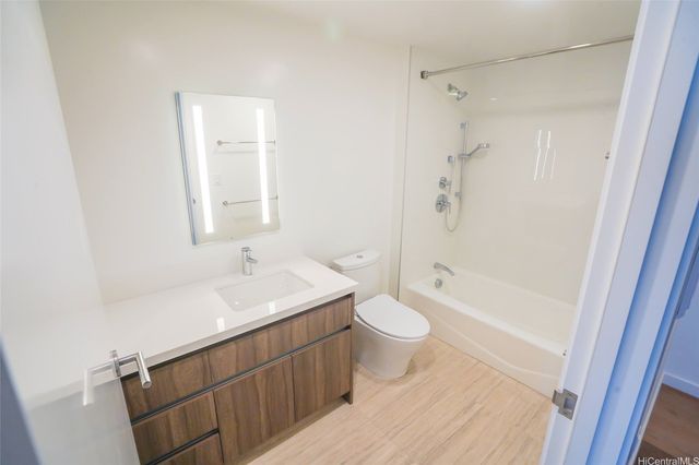 1500 Rycroft Street 808R, Honolulu, HI 96814