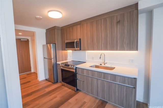 1500 Rycroft Street 808R, Honolulu, HI 96814