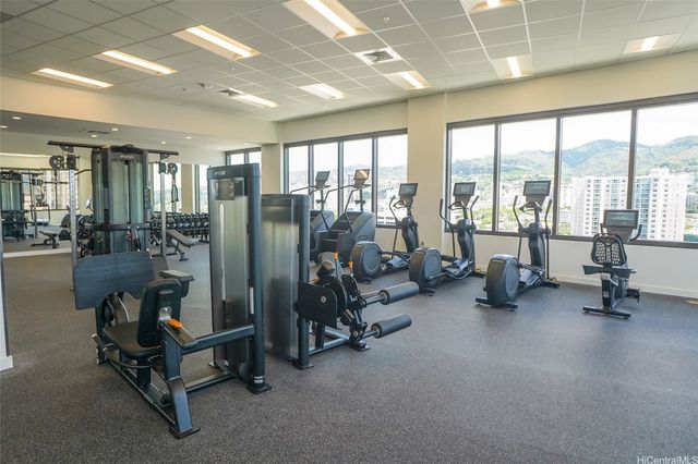 1500 Rycroft Street 808R, Honolulu, HI 96814