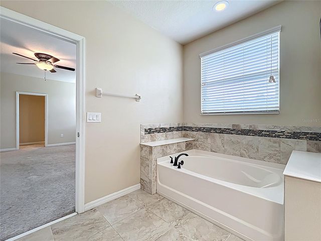 8054 BUSHMASTER AVENUE, Orlando, FL 32832