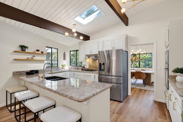 6505 6505 Girvin Dr., Oakland, CA 94611