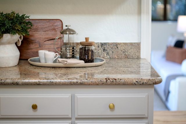 6505 6505 Girvin Dr., Oakland, CA 94611