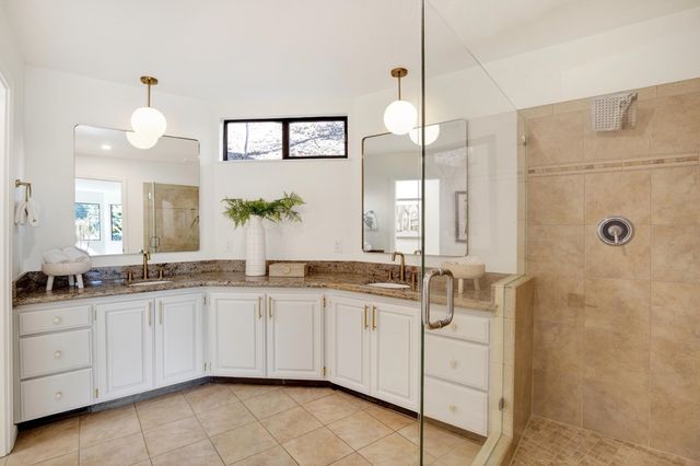 6505 6505 Girvin Dr., Oakland, CA 94611