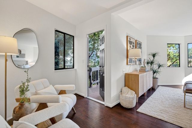 6505 6505 Girvin Dr., Oakland, CA 94611