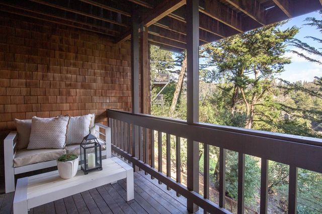 6505 6505 Girvin Dr., Oakland, CA 94611