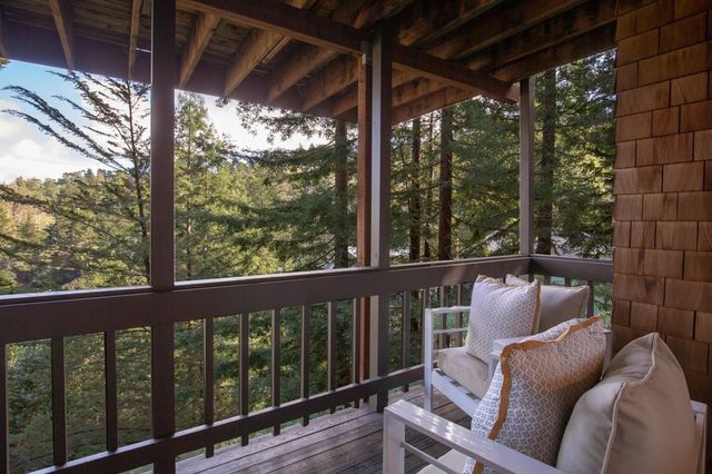 6505 6505 Girvin Dr., Oakland, CA 94611