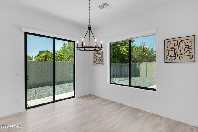 2538 E RAVENSWOOD Drive, Gilbert, AZ 85298