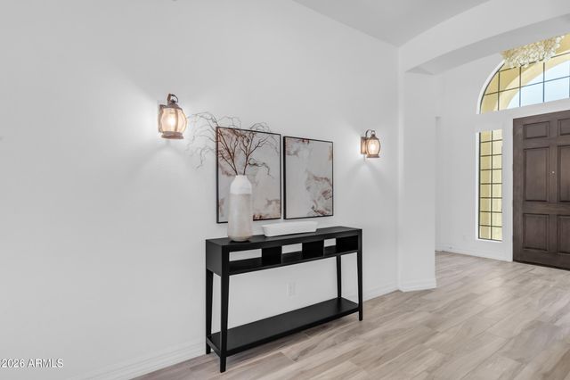 2538 E RAVENSWOOD Drive, Gilbert, AZ 85298