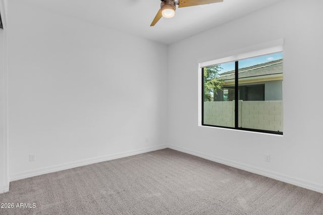 2538 E RAVENSWOOD Drive, Gilbert, AZ 85298