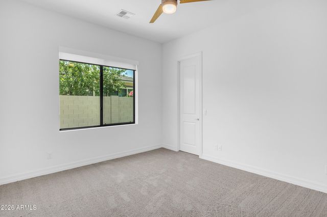 2538 E RAVENSWOOD Drive, Gilbert, AZ 85298