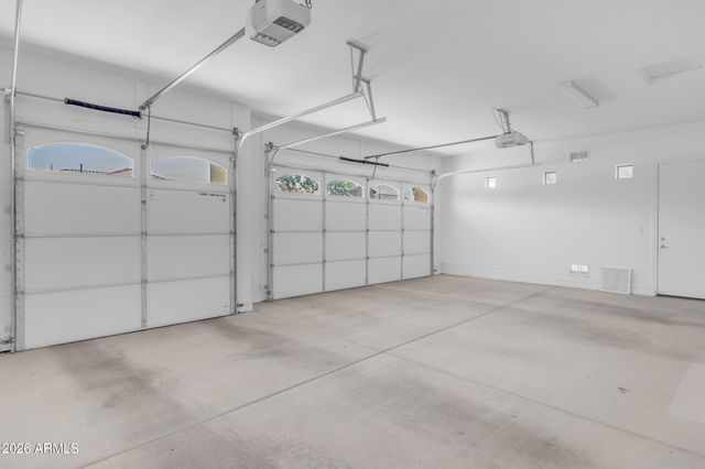 2538 E RAVENSWOOD Drive, Gilbert, AZ 85298