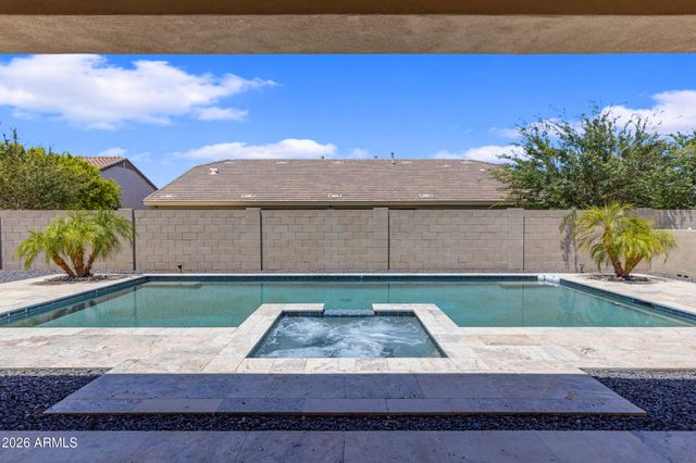 2538 E RAVENSWOOD Drive, Gilbert, AZ 85298