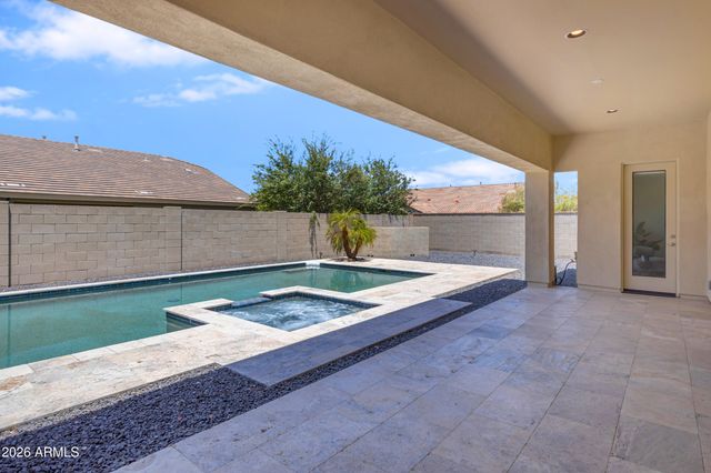 2538 E RAVENSWOOD Drive, Gilbert, AZ 85298