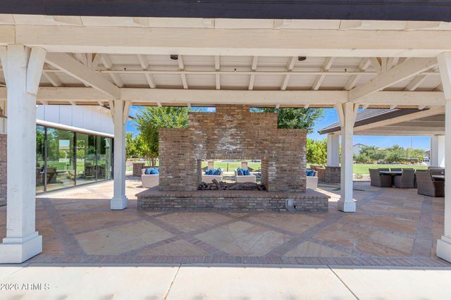 2538 E RAVENSWOOD Drive, Gilbert, AZ 85298